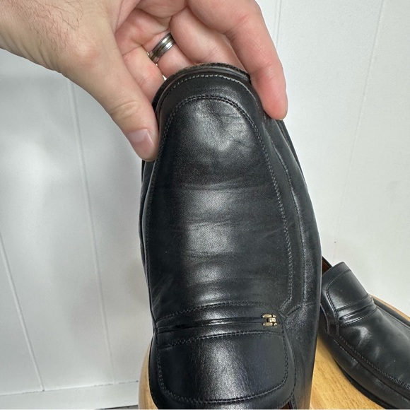 Magnanni Black Leather Slip On Loafers - Picture 6 of 12